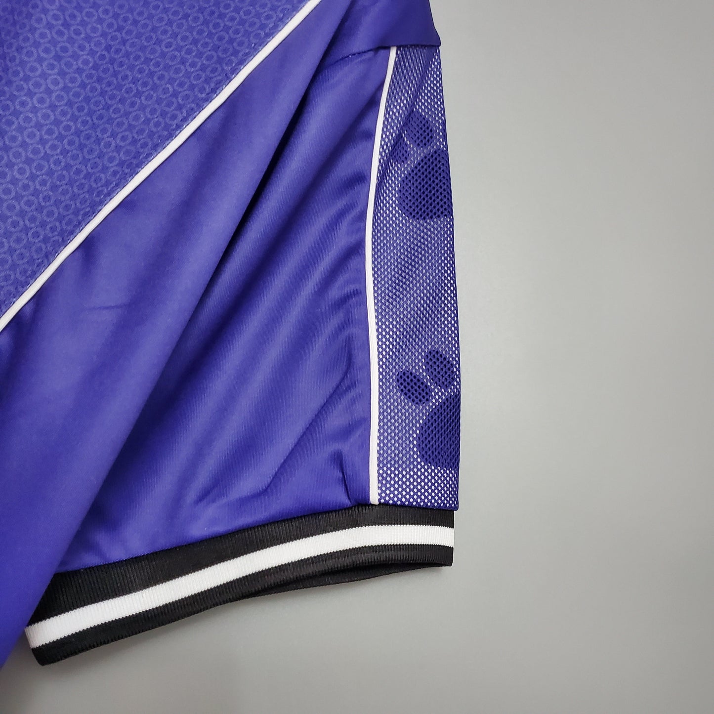 Real Madrid Visita Retro 1997/98 Versión Fan