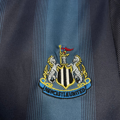 Newcastle Visita Retro 2004/05 Versión Fan