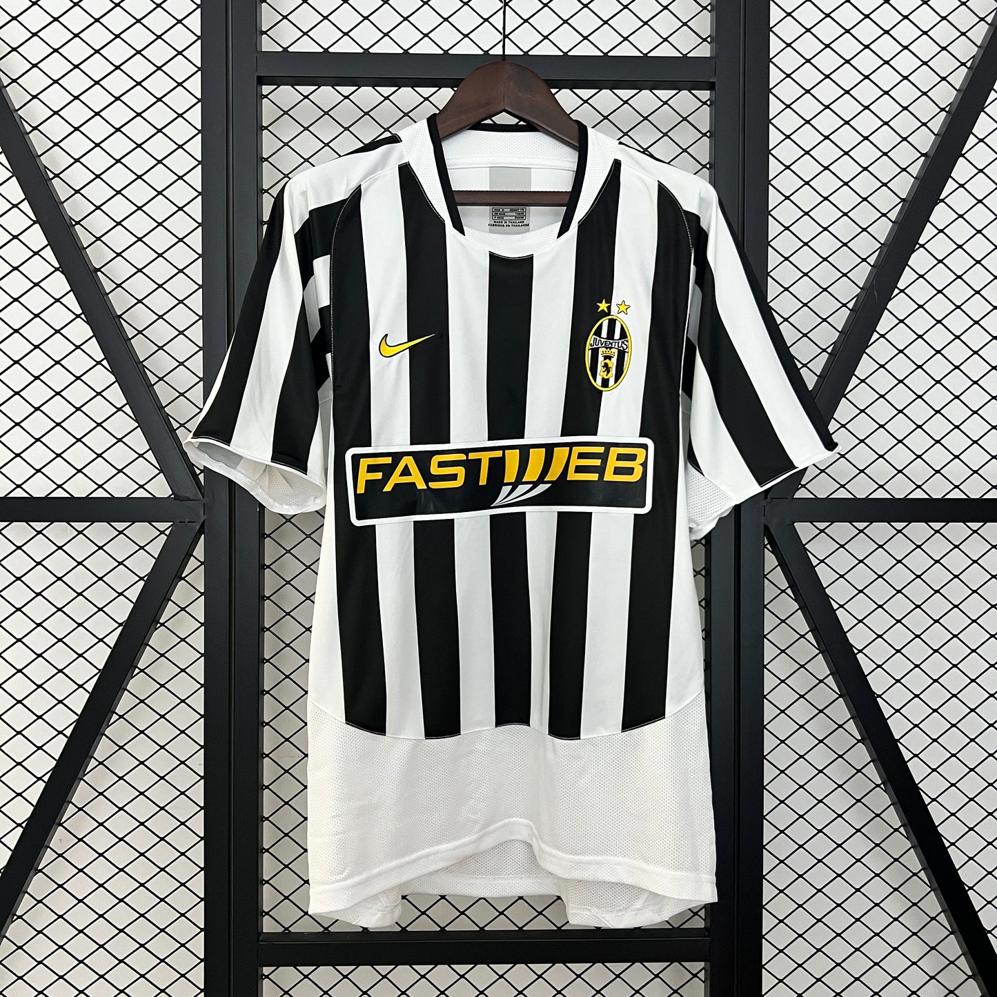 Juventus Local Retro 2003/04 Versión Fan