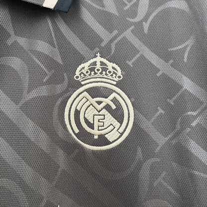 Real Madrid Tercera 2024/25 Versión Fan