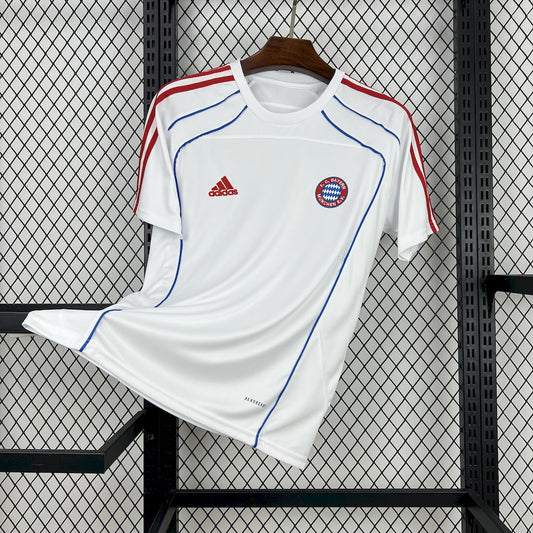 Bayern Munich Entrenamiento 2025/26 Versión Fan