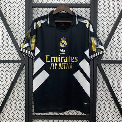 Real Madrid Edición Especial 2025/26 Versión Fan