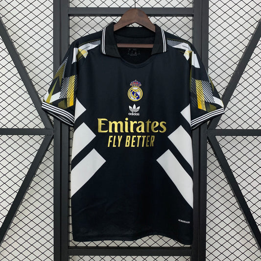 Real Madrid Edición Especial 2025/26 Versión Fan