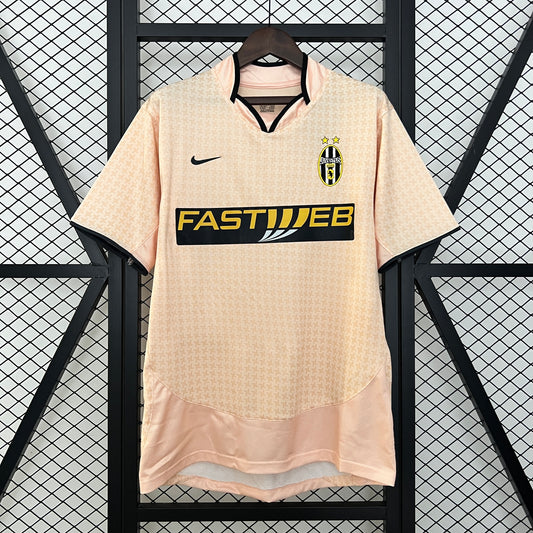 Juventus Tercera Retro 2003/04 Versión Fan