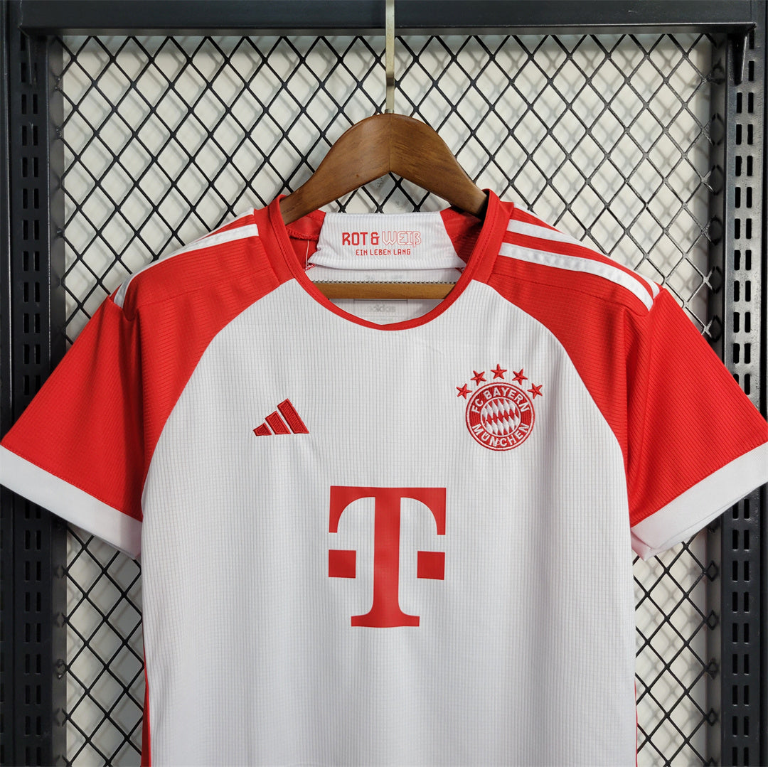 Bayern Munich Kit Niños Local 2023/24