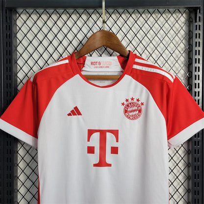 Bayern Munich Kit Niños Local 2023/24