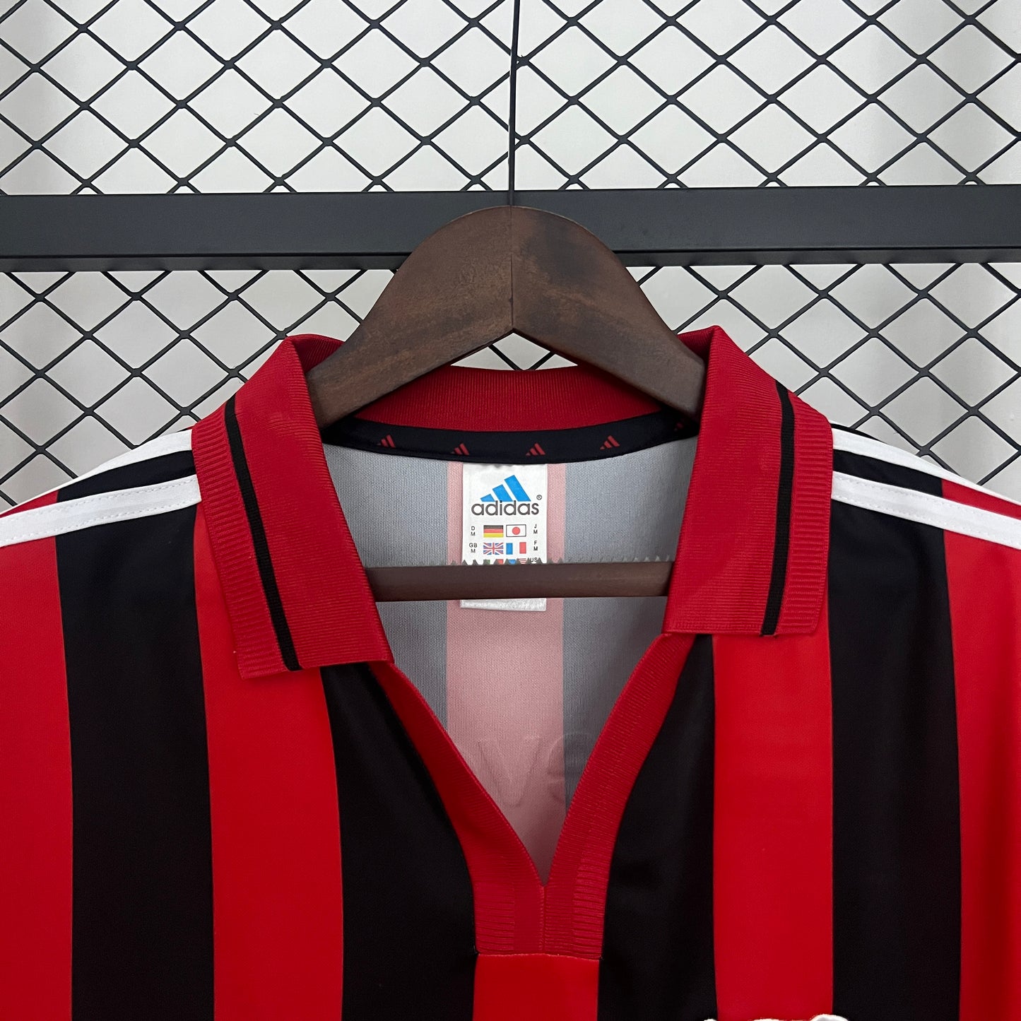 Bayer 04 Leverkusen Local Retro 2001/02 Versión Fan