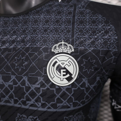 Real Madrid Edición Especial Negra 2024/25 Versión Jugador