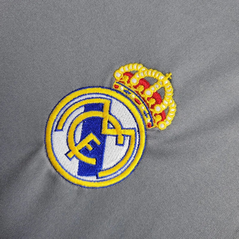 Real Madrid Tercera Retro 2005/06 Versión Fan