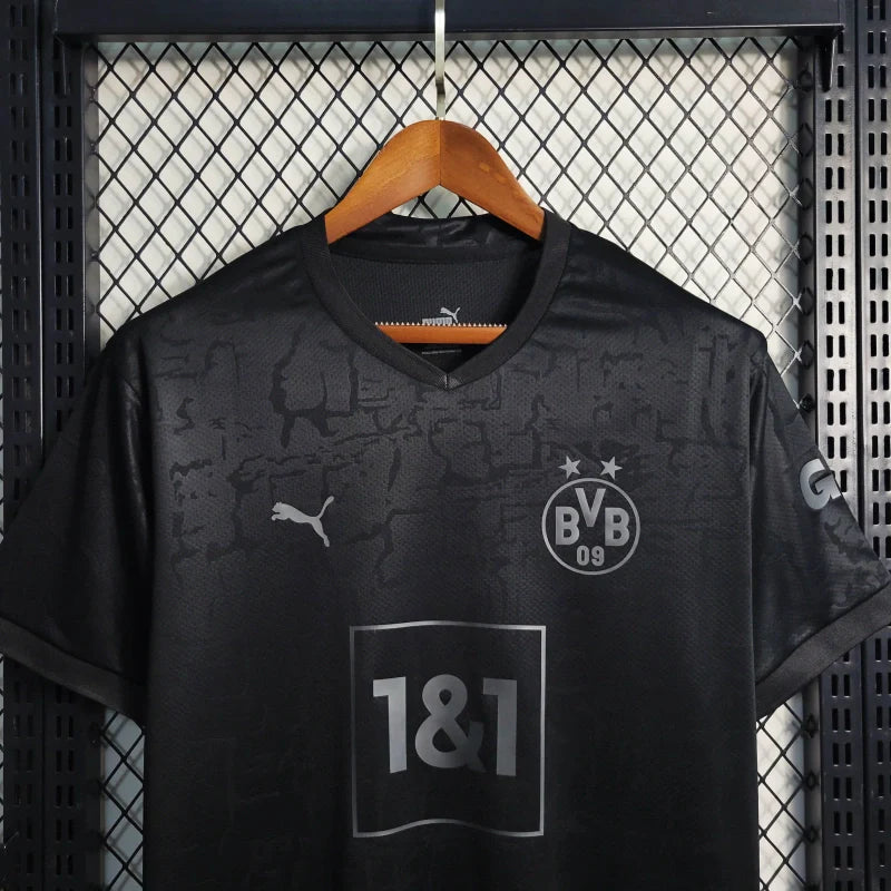 Borussia Dortmund Edición Especial "All Black" 2023/24 Versión Fan