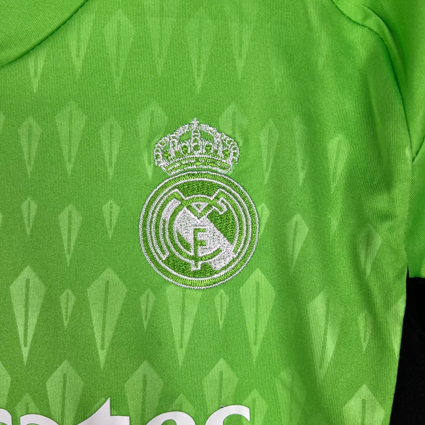 Real Madrid Kit Niños Portero Verde 2023/24