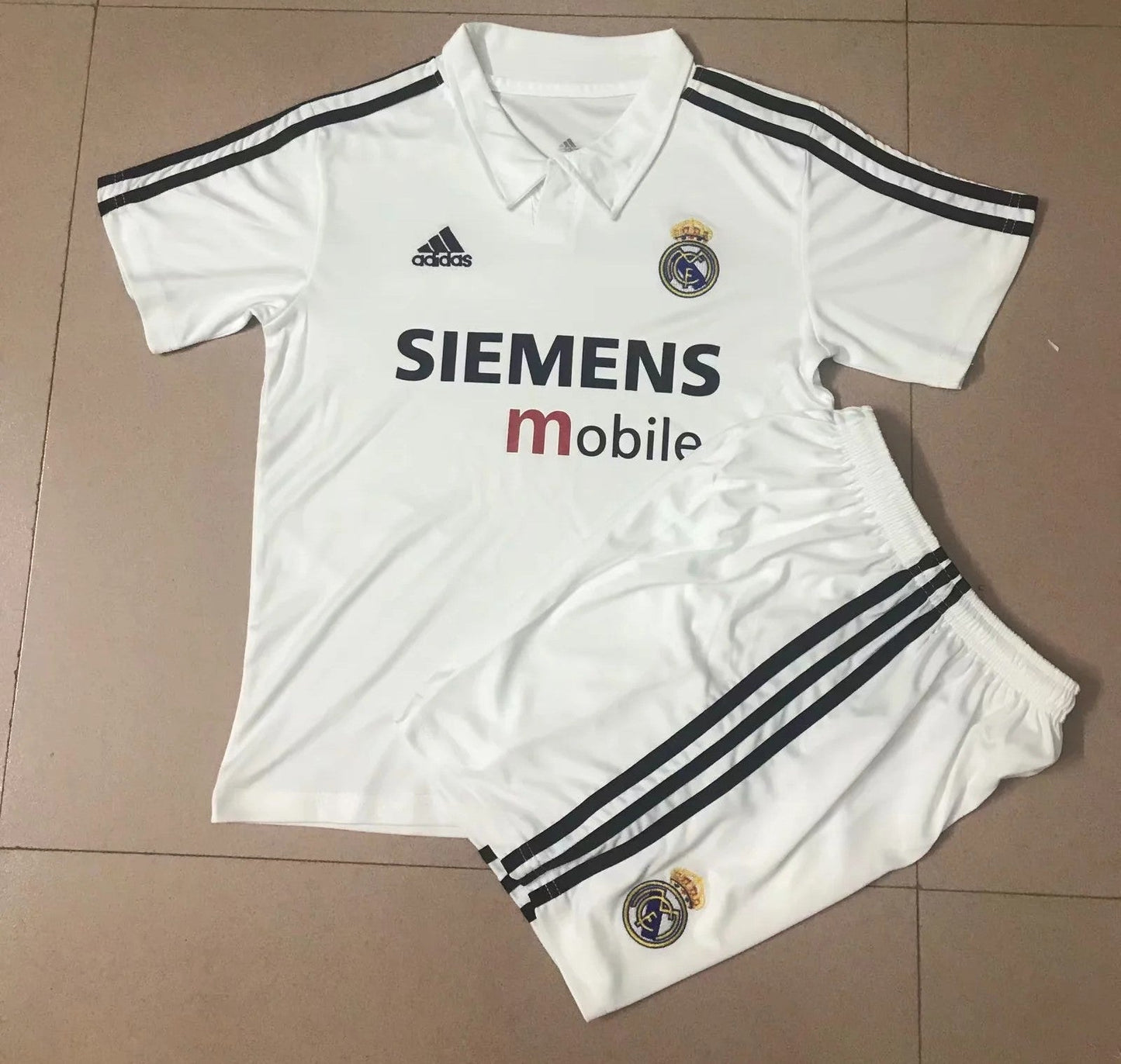 Real Madrid Retro Kit Niños Local 2002/03