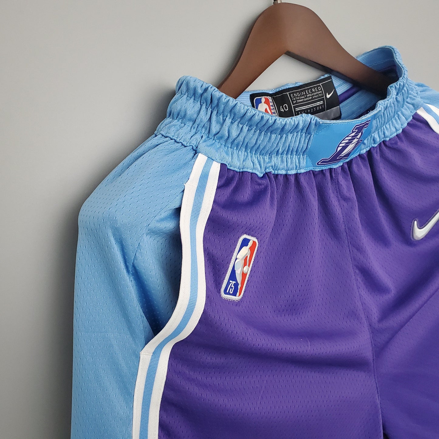 Los Ángeles Lakers City Edition Shorts Morados