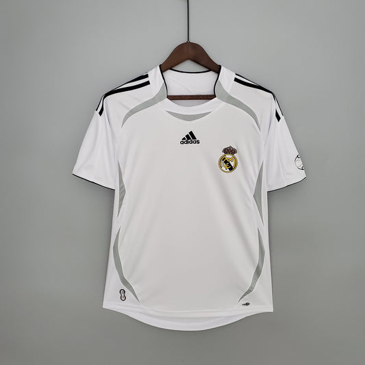 Real Madrid Local "Teamgeist" Series Retro 2006/07 Versión Fan