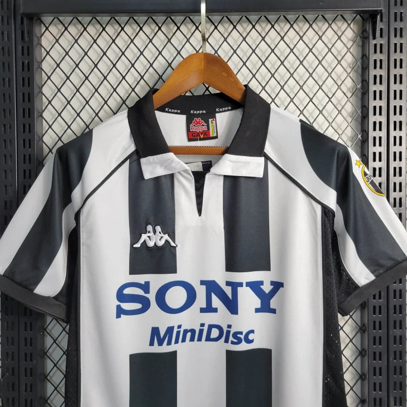 Juventus Retro Local 1997/98 Versión Fan