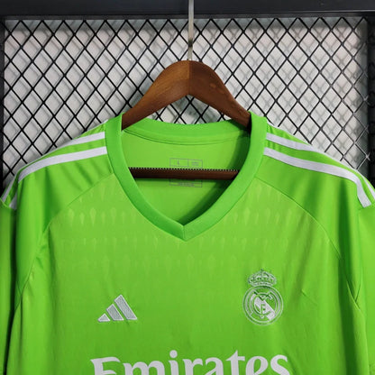 Real Madrid Portero Verde 2023/24 Versión Fan