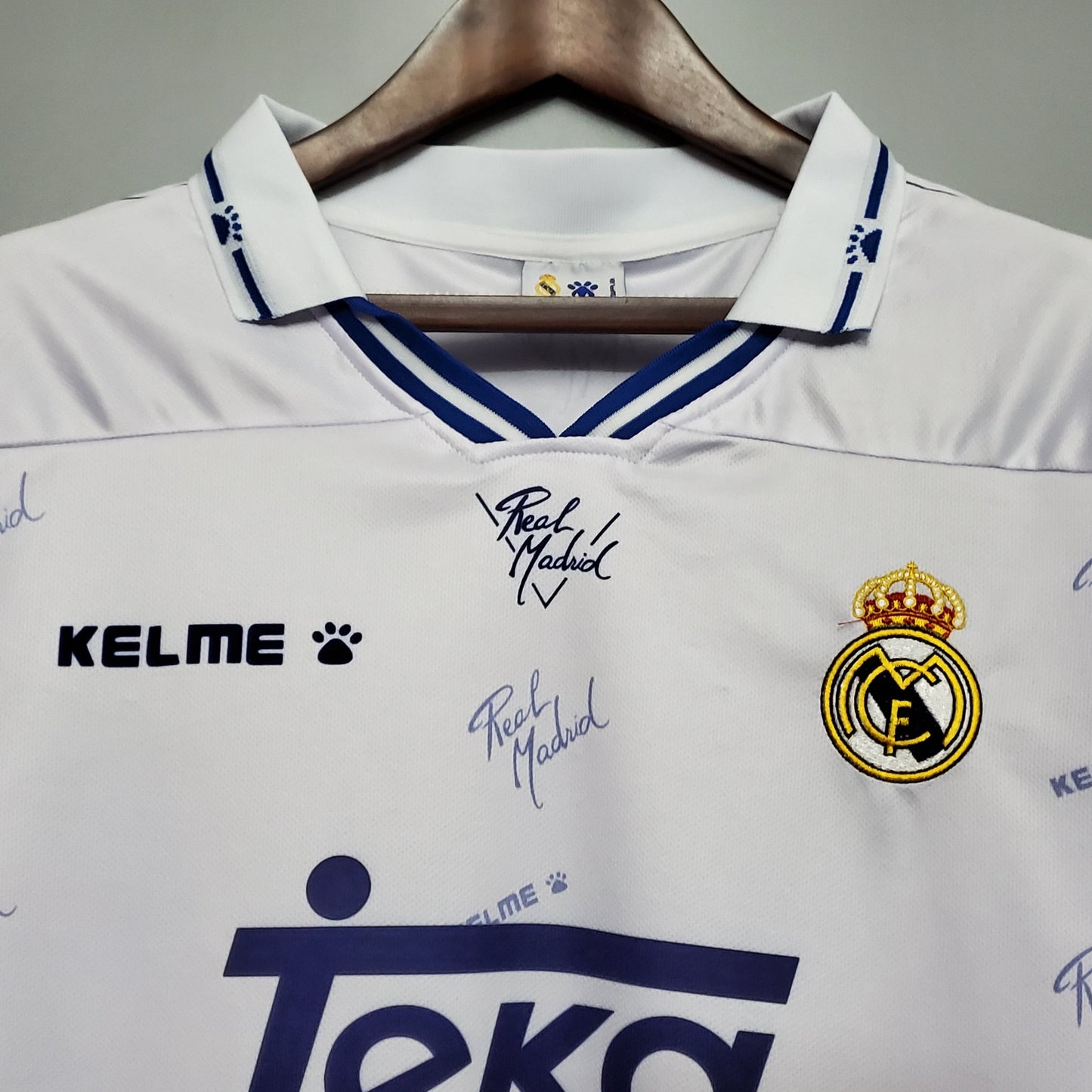 Real Madrid Local Retro 1994/96 Versión Fan