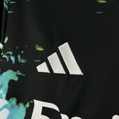 Real Madrid Colores Entrenamiento 2025/26 Versión Fan