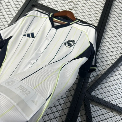 Real Madrid Edición Especial 2025/26 Versión Fan