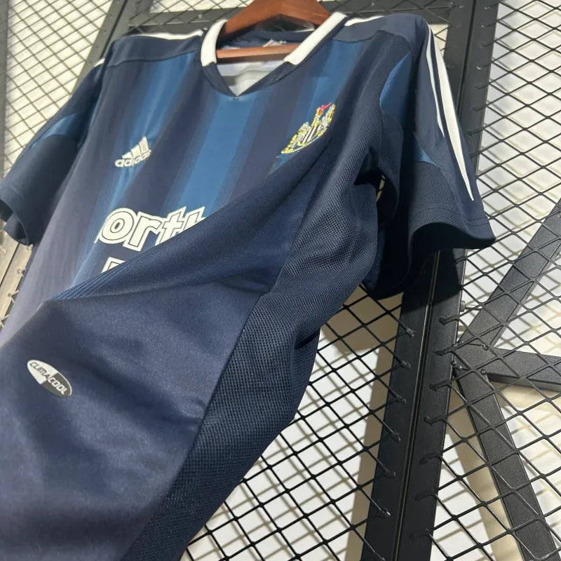 Newcastle United Visita Retro 2005/06 Versión Fan