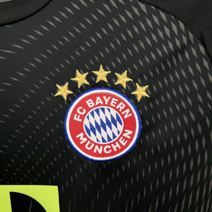 Bayern Munich Kit Niños Portero Negro 2025/26