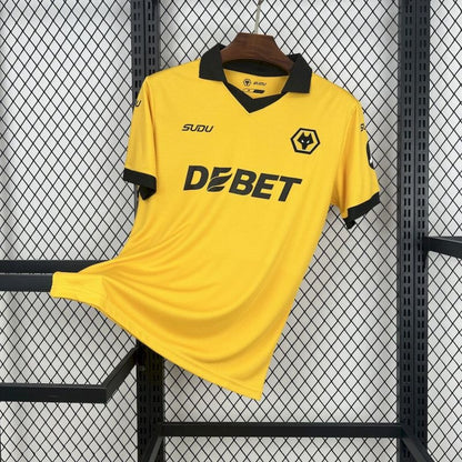 Wolves Local 2025/26 Versión Fan
