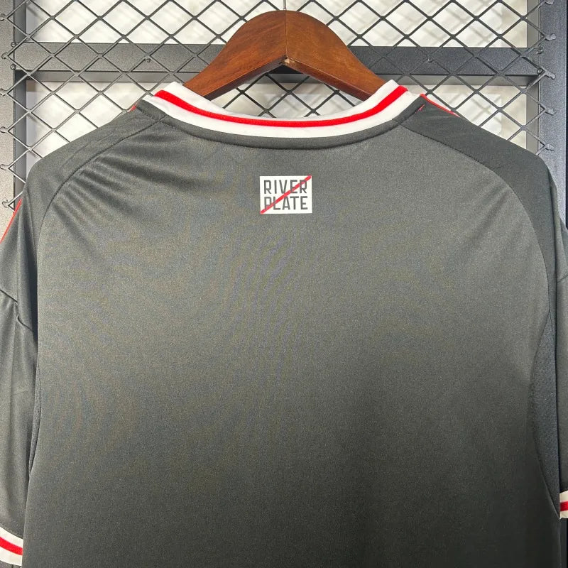 River Plate Visita 2025/26 Versión Fan