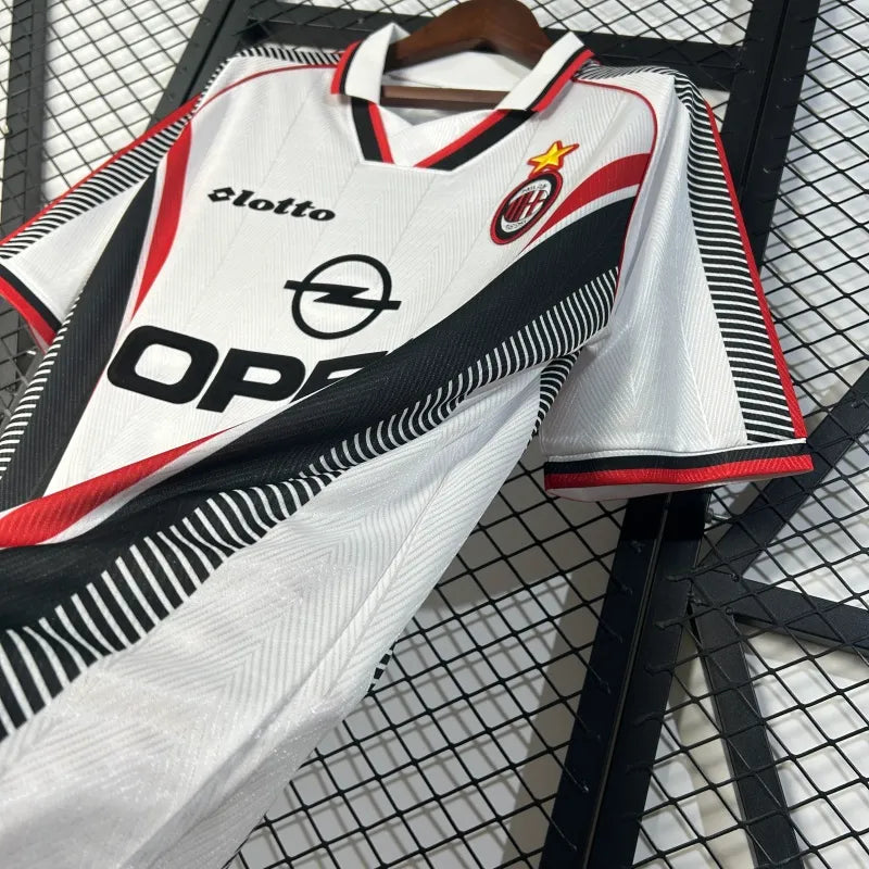 AC Milan Visita Retro 1998/99 Versión Fan
