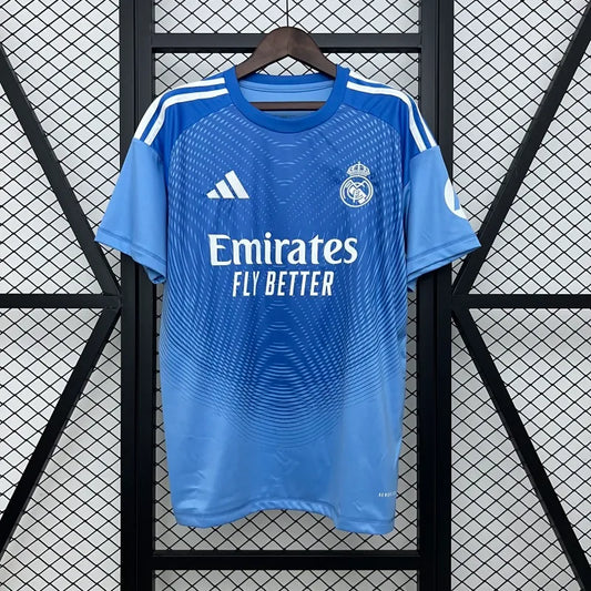 Real Madrid Edición Especial Celeste 2025/26 Versión Fan