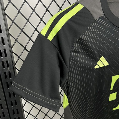 Bayern Munich Kit Niños Portero Negro 2025/26
