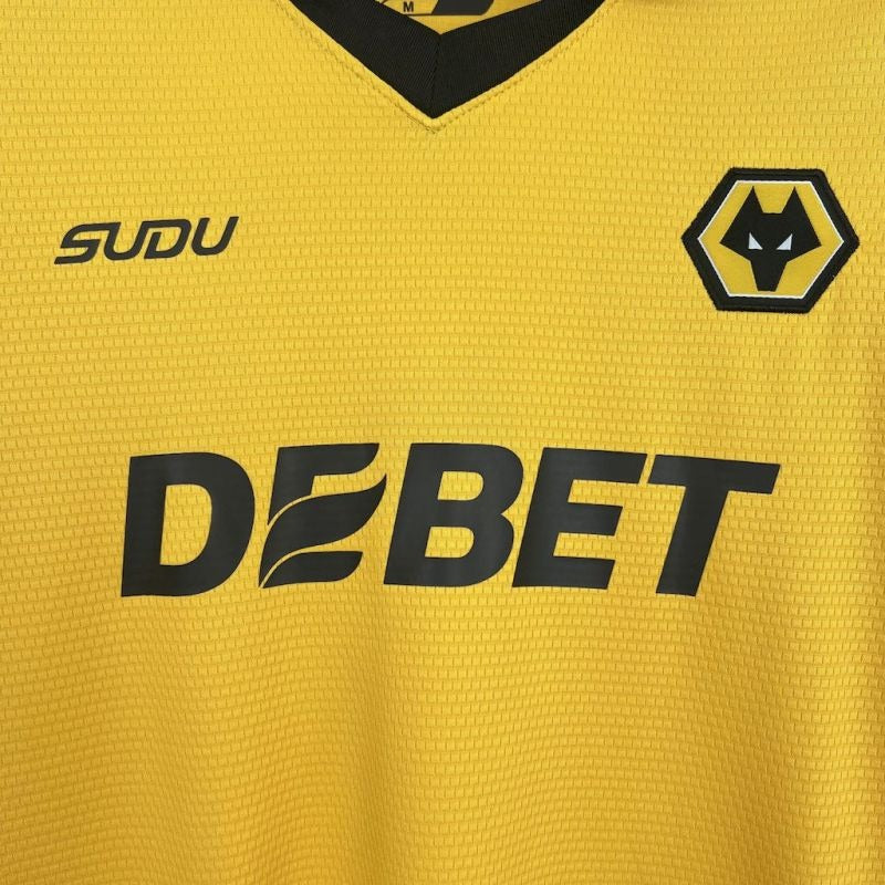 Wolves Local 2025/26 Versión Fan