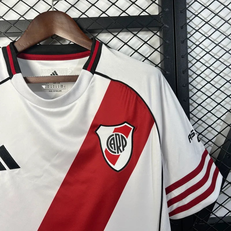 River Plate Local 2025/26 Versión Fan
