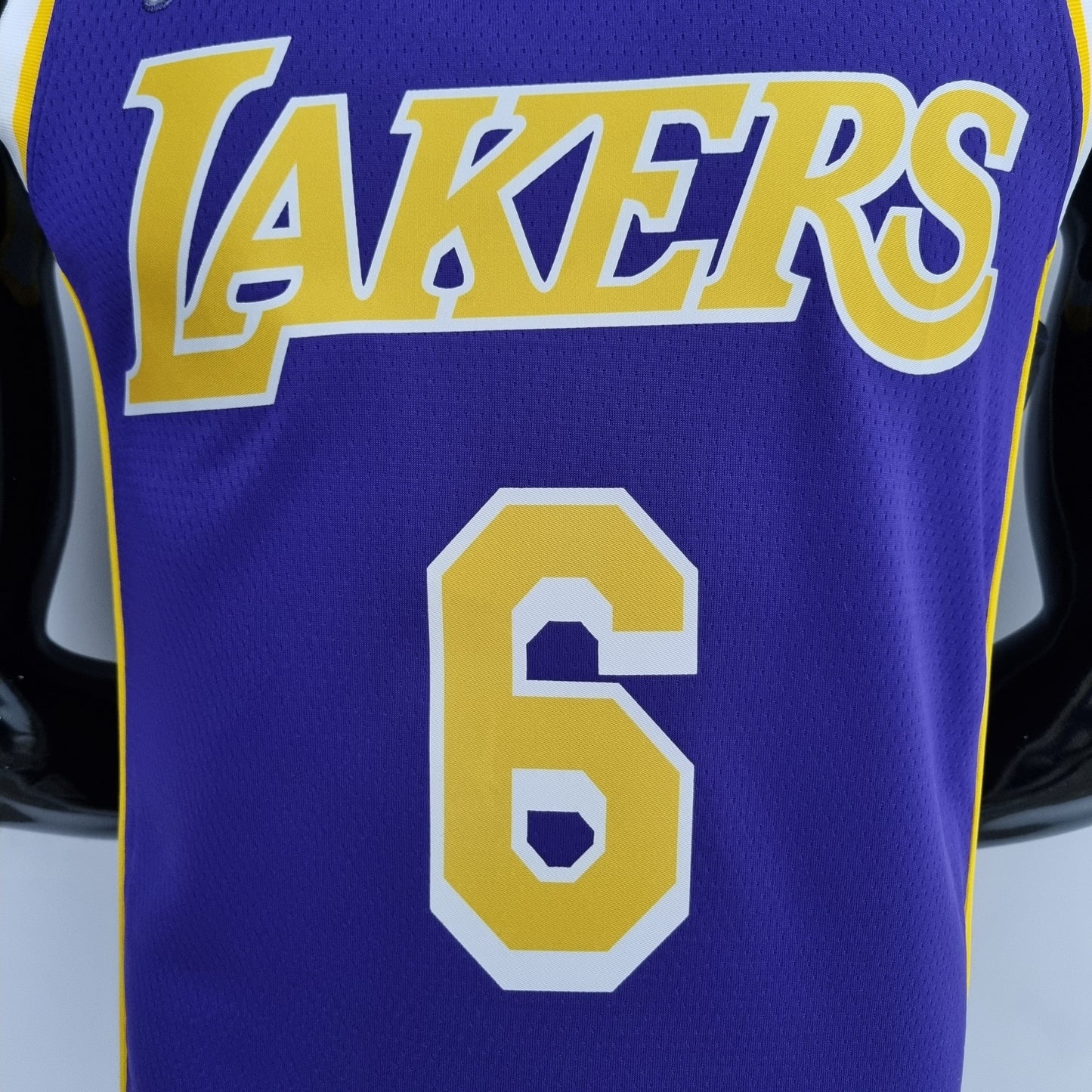 LA Lakers Clásica Morada Jordan 2022/23 Versión Fan