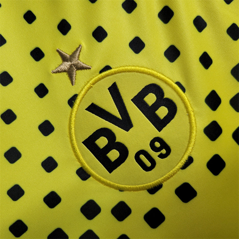 Borussia Dortmund Retro 2011/12 Versión Fan