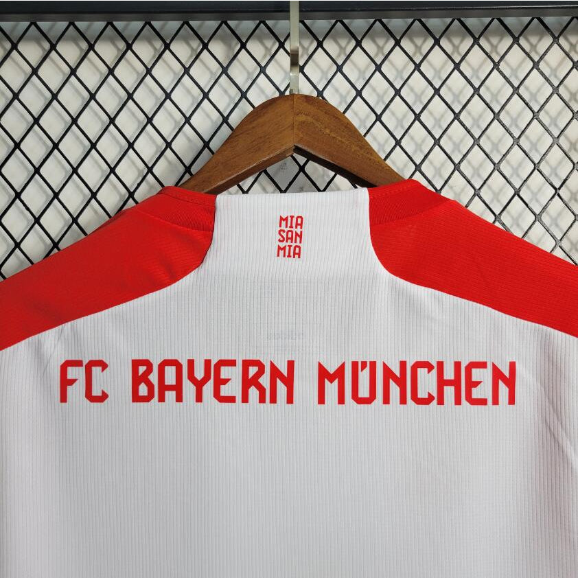 Bayern Munich Local 2023/24 Versión Fan