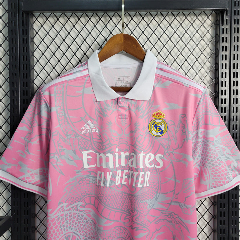 Real Madrid Edición Especial Dragón Rosado 2023/24 Versión Fan