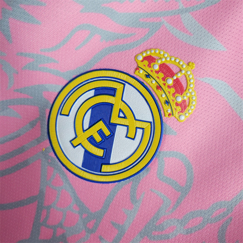 Real Madrid Edición Especial Dragón Rosado 2023/24 Versión Fan