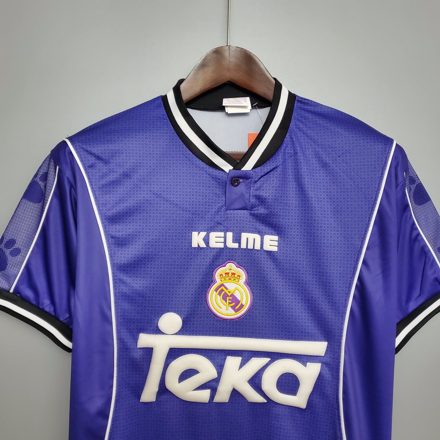 Real Madrid Visita Retro 1997/98 Versión Fan