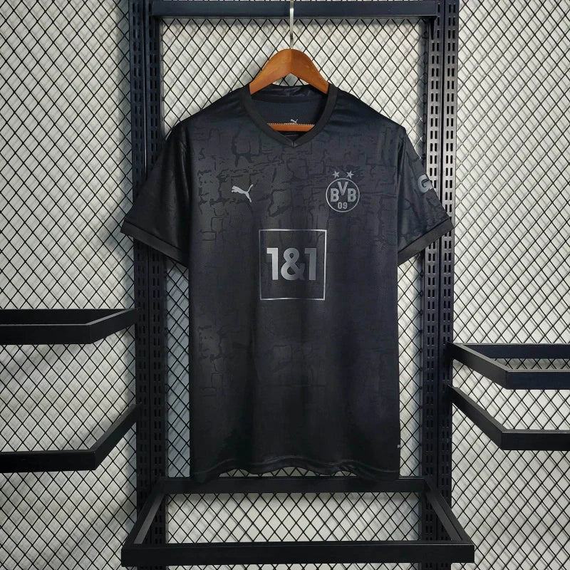 Borussia Dortmund Edición Especial "All Black" 2023/24 Versión Fan