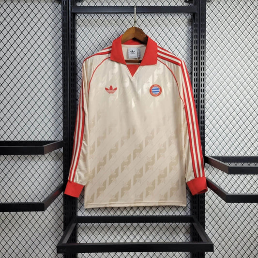 Bayern Munich Edición Retro 2024/25 Versión Fan Manga Larga