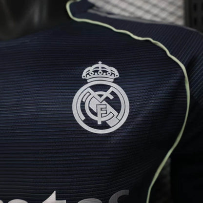 Real Madrid Manga Larga Visita 2025/26 Versión Jugador